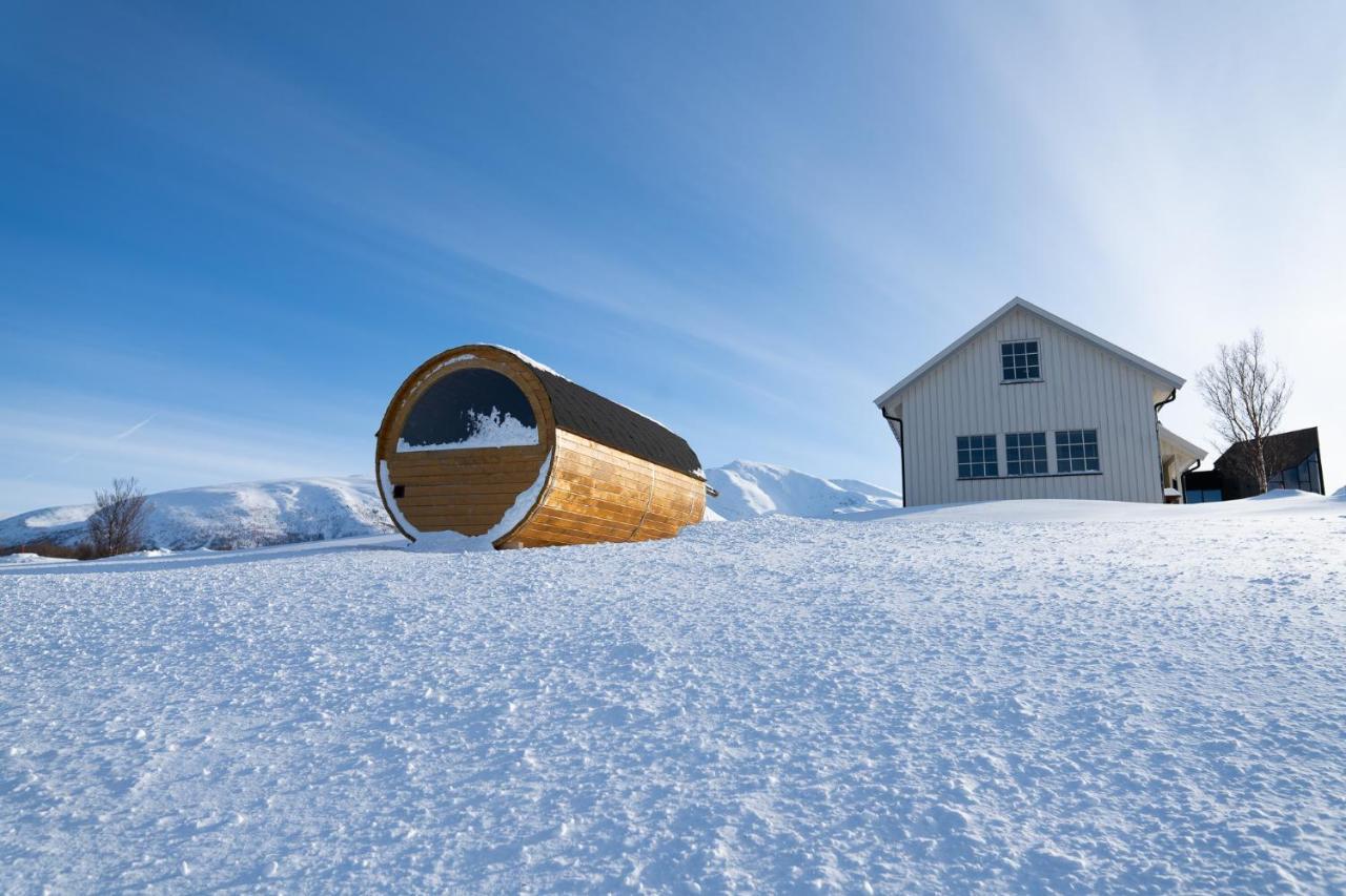 Hotel Lyngen North Rotsund Exterior foto