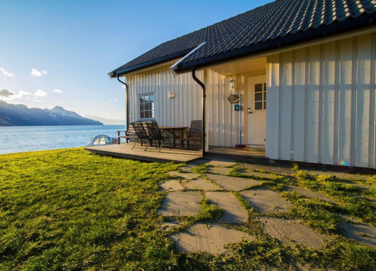 Hotel Lyngen North Rotsund Exterior foto