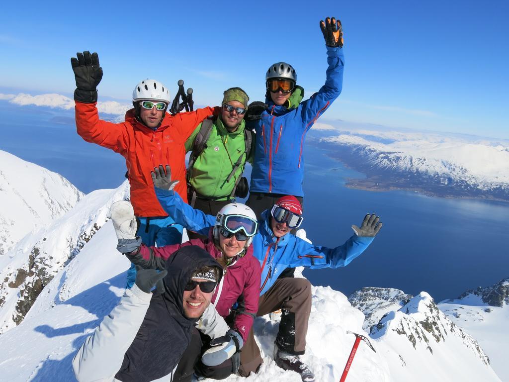 Hotel Lyngen North Rotsund Exterior foto