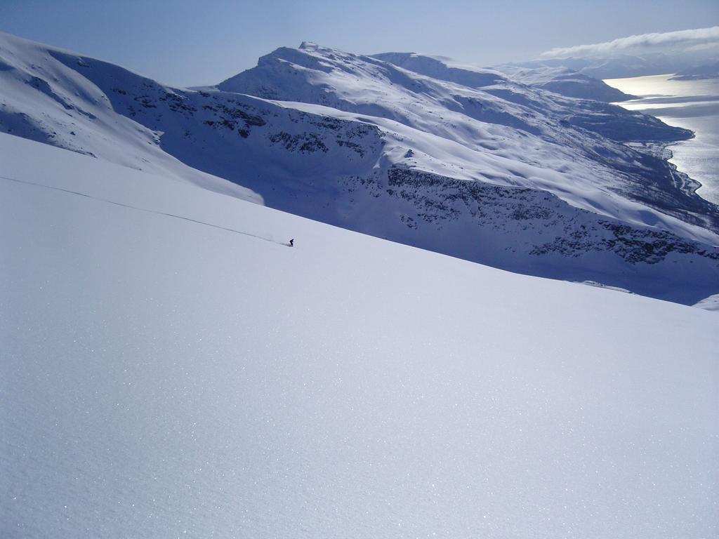 Hotel Lyngen North Rotsund Exterior foto