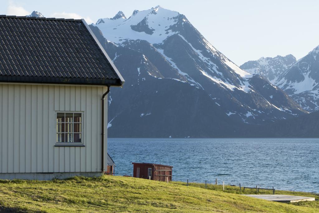 Hotel Lyngen North Rotsund Exterior foto