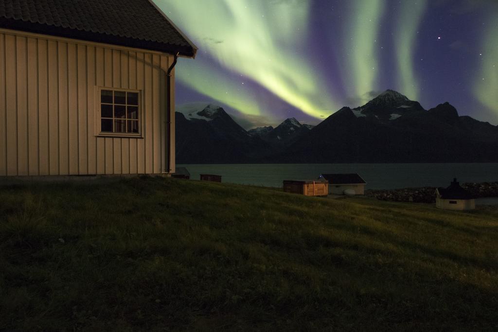 Hotel Lyngen North Rotsund Exterior foto